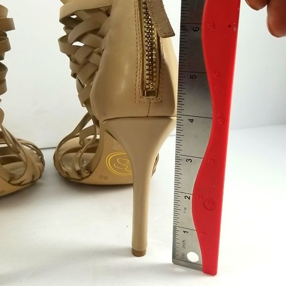 Jessica Simpson Heels Size 8M.  S603 - Picture 4 of 5